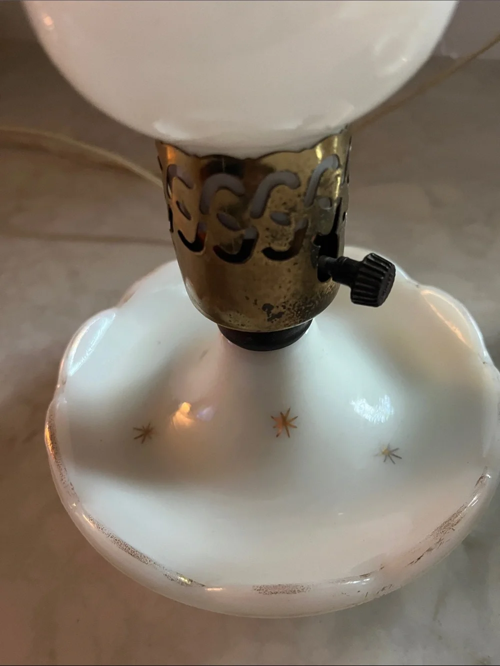 Vintage Milk Glass atomic starburst  Electric Table Lamps (2)